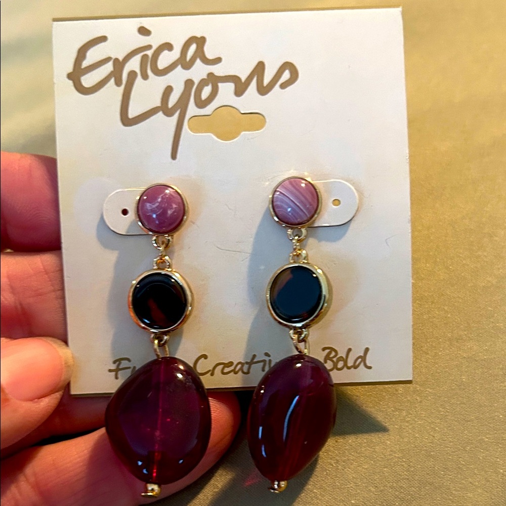 Erica Lyons ✂️